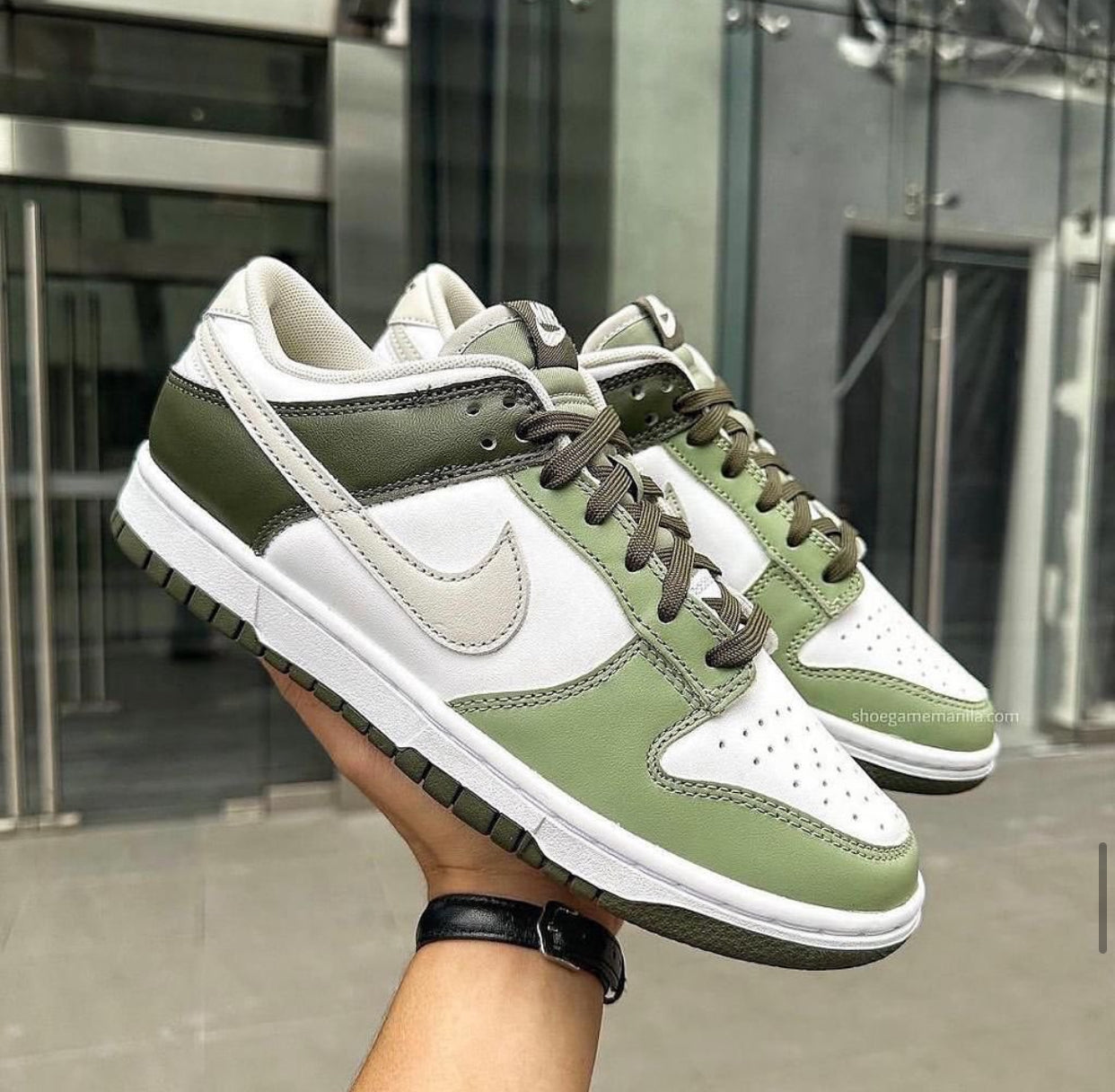 Nike Dunk “White Olive”