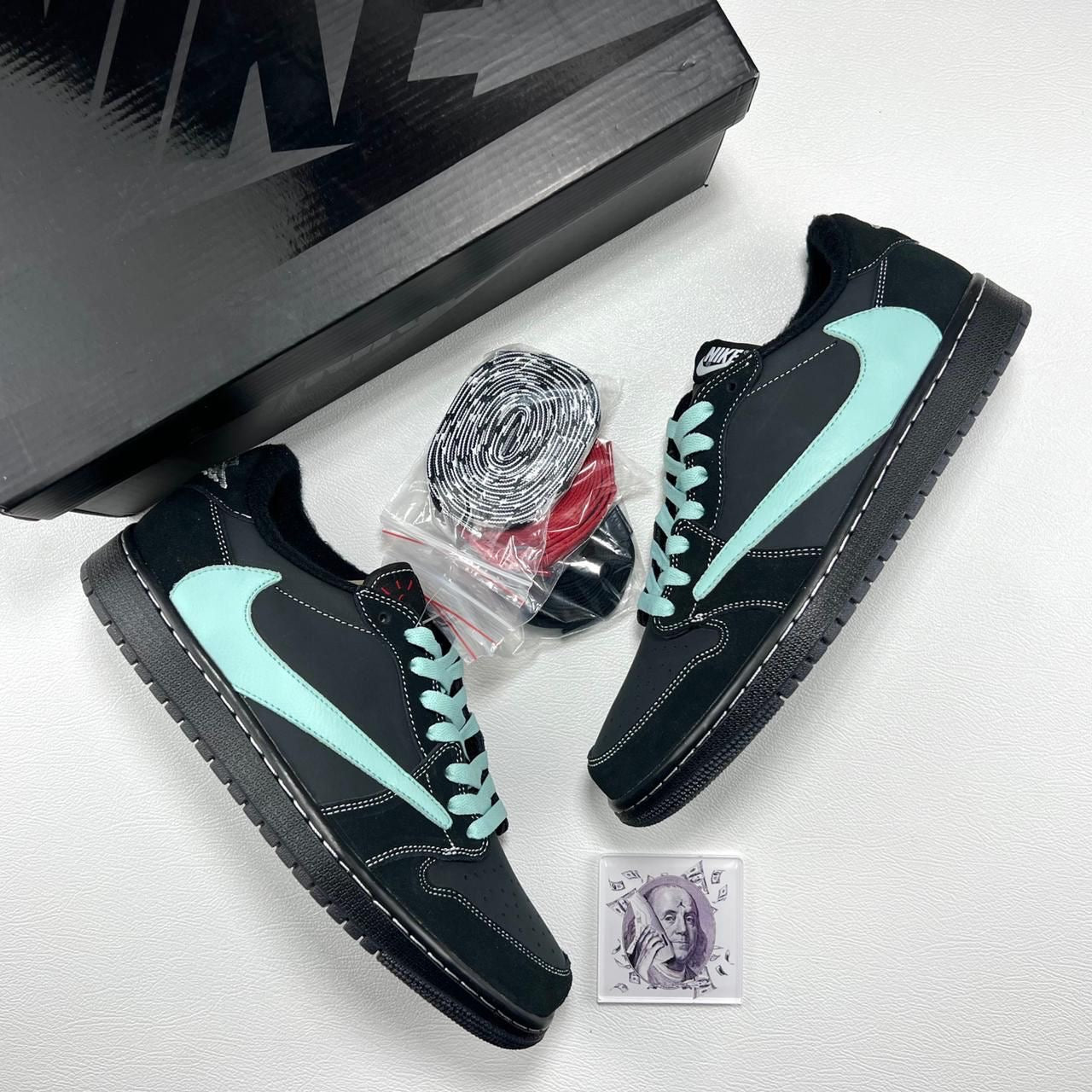 Travis Scott x Air Jordan 1 Low Tiffany